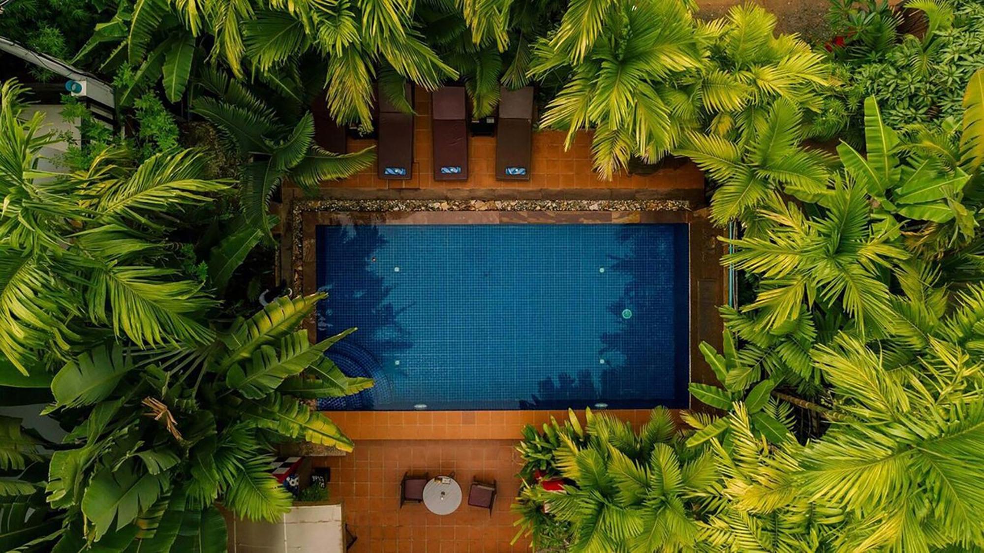 1960 Hotel 4*
